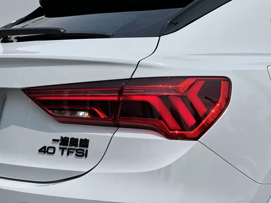 Audi Q3 Sportback — миниатюра 14