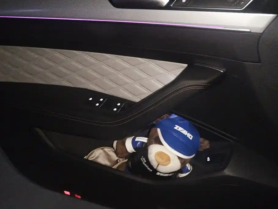 Volkswagen Magotan — миниатюра 7