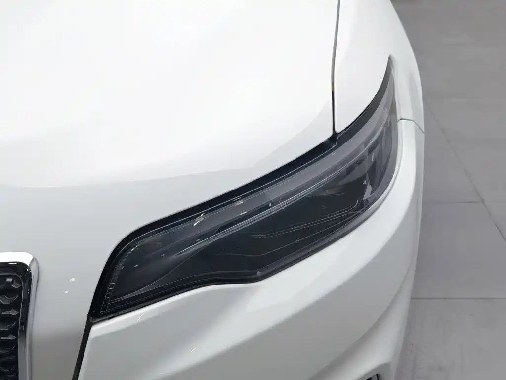Jeep Cherokee — миниатюра 7