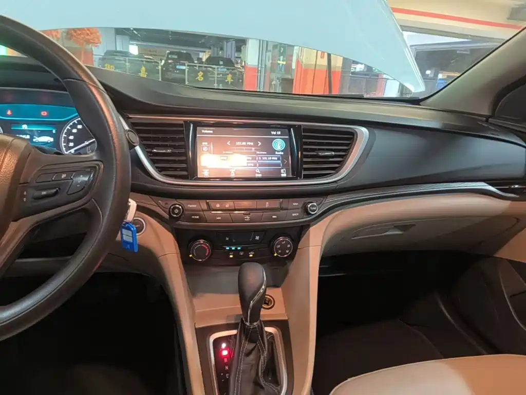 Buick Excelle — миниатюра 13