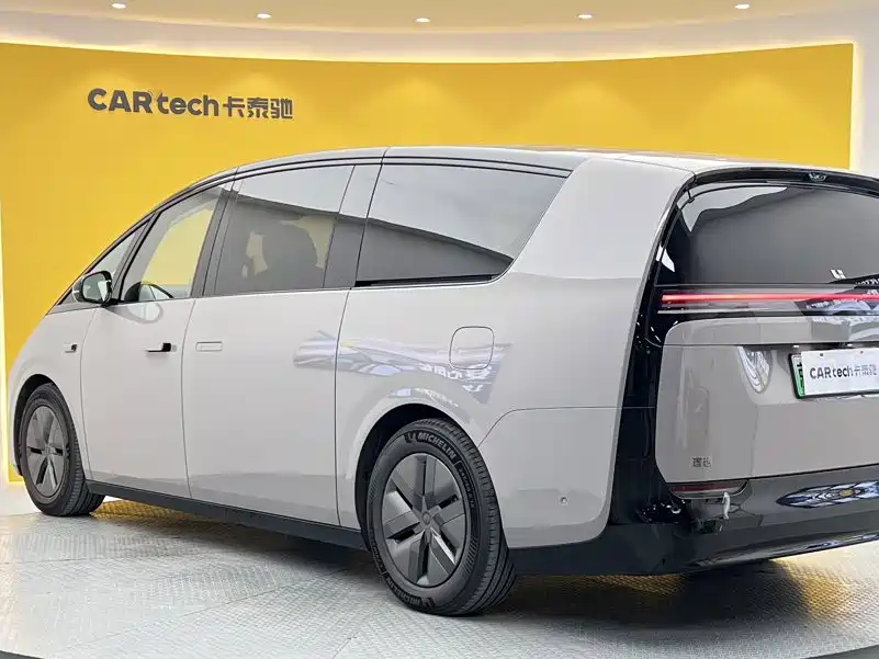 Li Auto Li MEGA — миниатюра 5