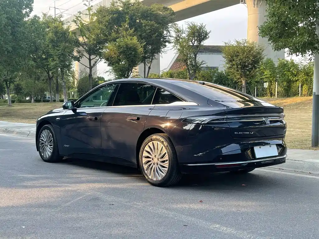 Buick Electra L7 — миниатюра 7