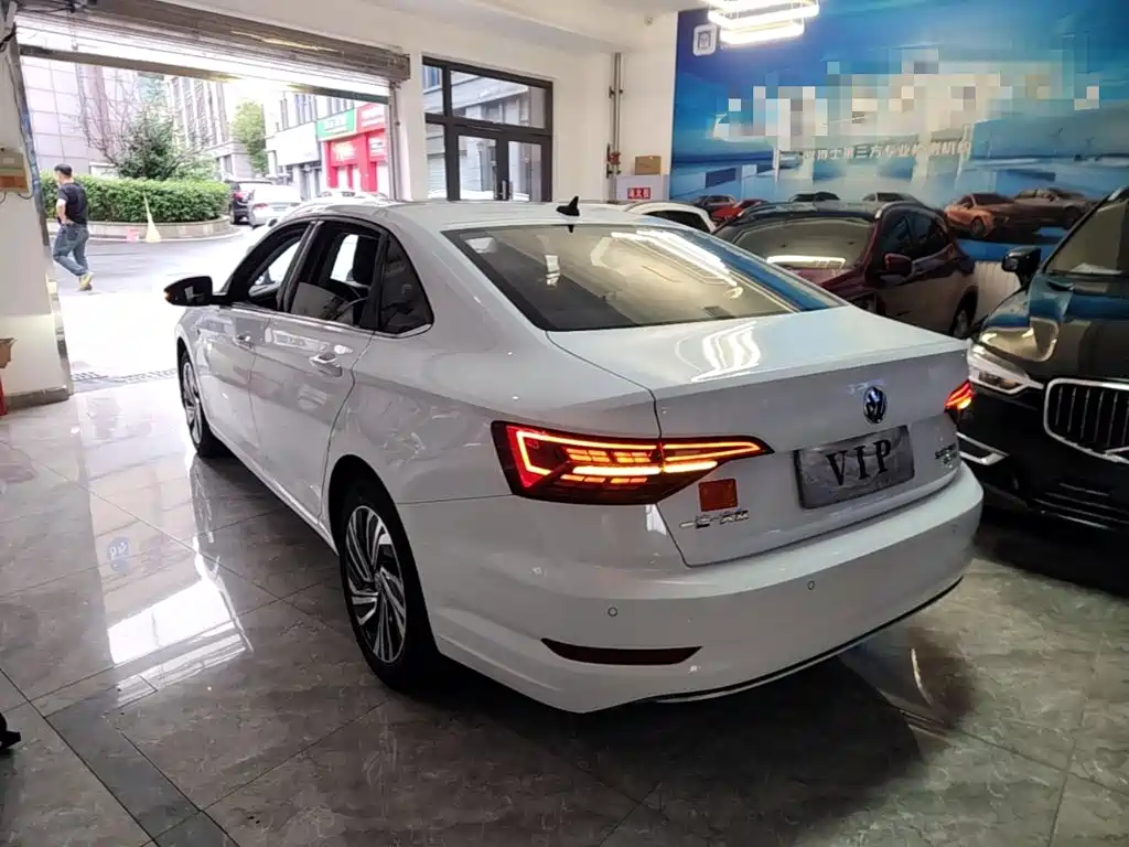 Volkswagen Sagitar — миниатюра 5