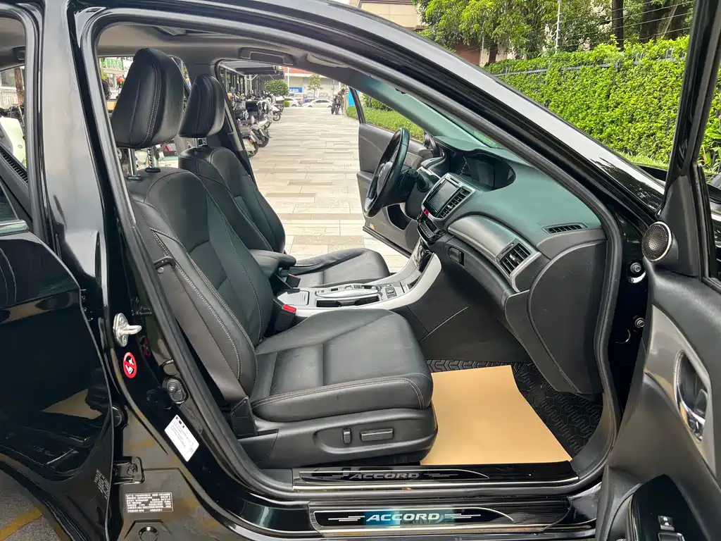 Honda Accord 2016 2.0L