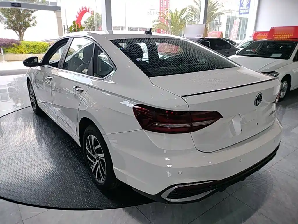 Volkswagen Lavida 2024 300TSI DSG Lead