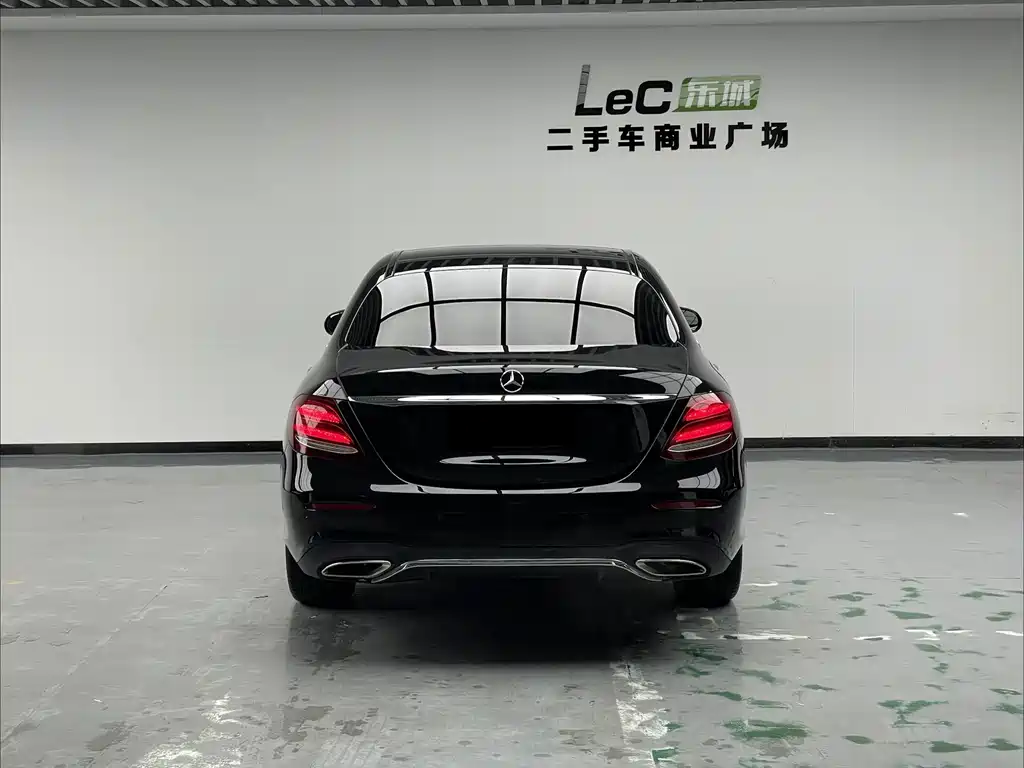 Mercedes-Benz E-Class — миниатюра 6