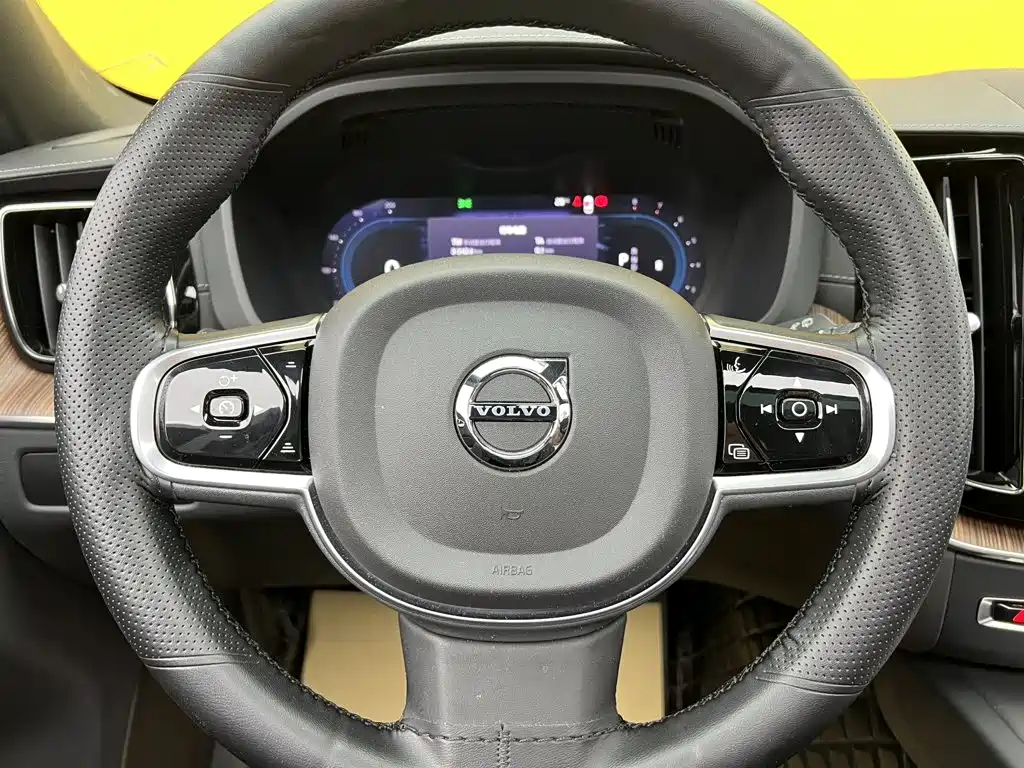 Volvo XC60 — миниатюра 16