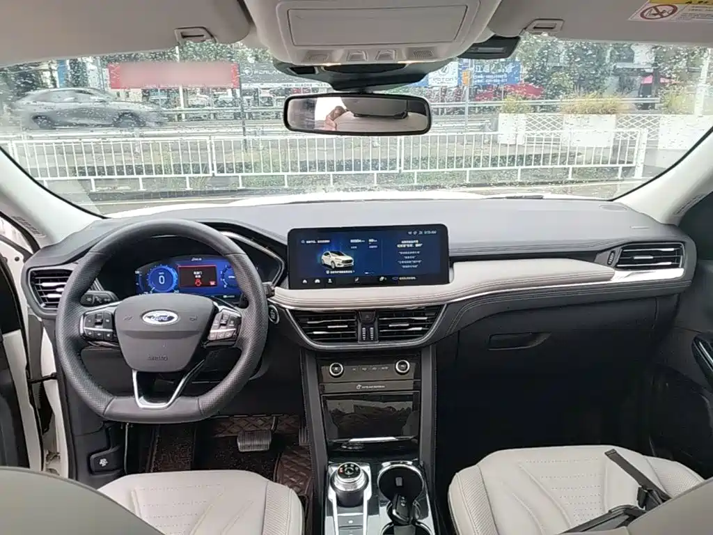 Ford Escape — миниатюра 10