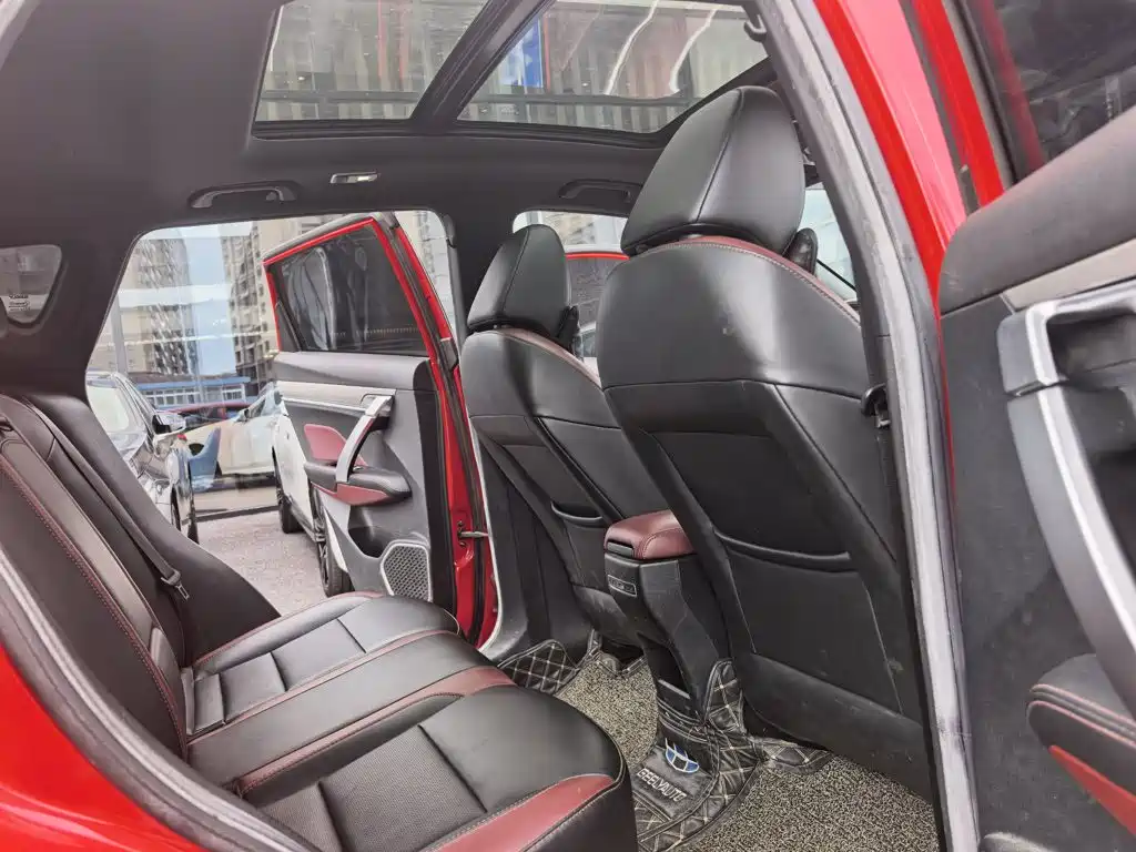 Geely Binyue — миниатюра 4