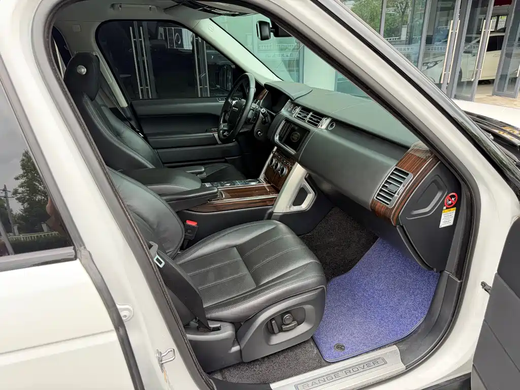 Land Rover Range Rover — миниатюра 9