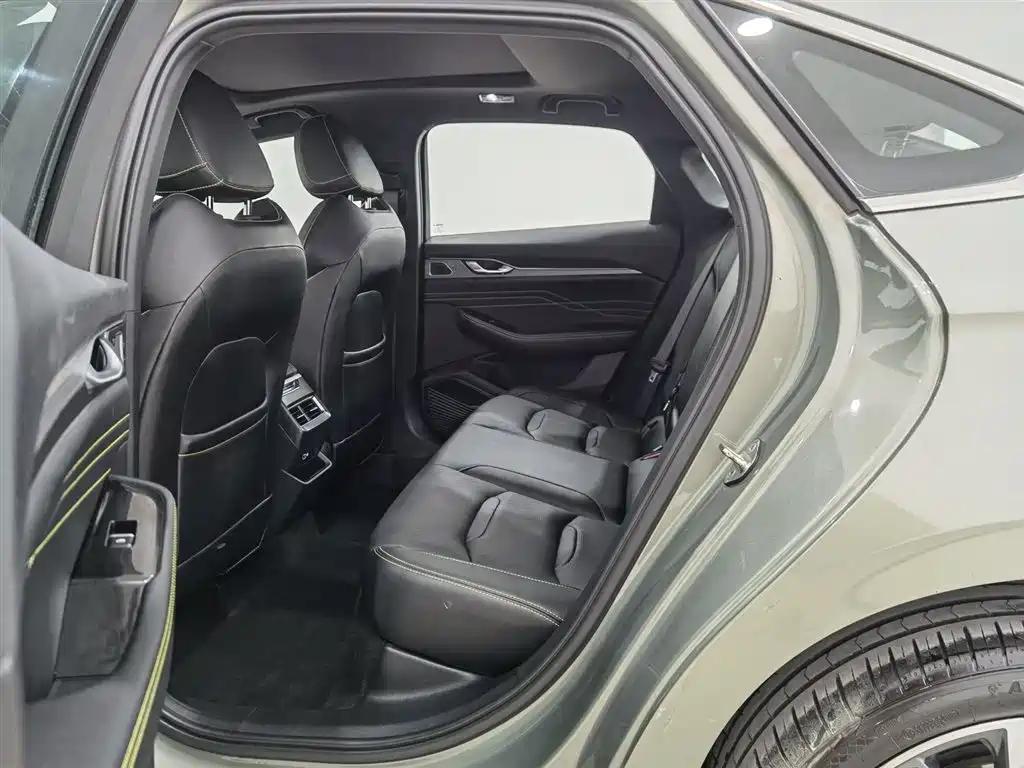 GEELY AUTOMOBILE XINGRUI