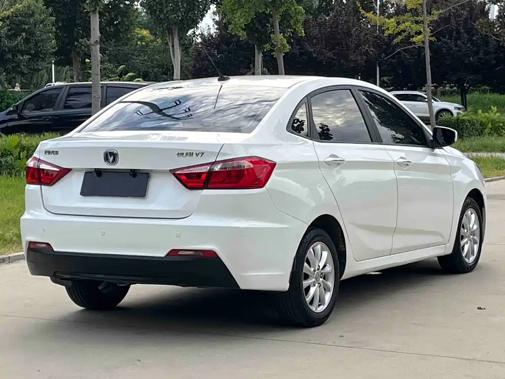 Changan V7 — миниатюра 15