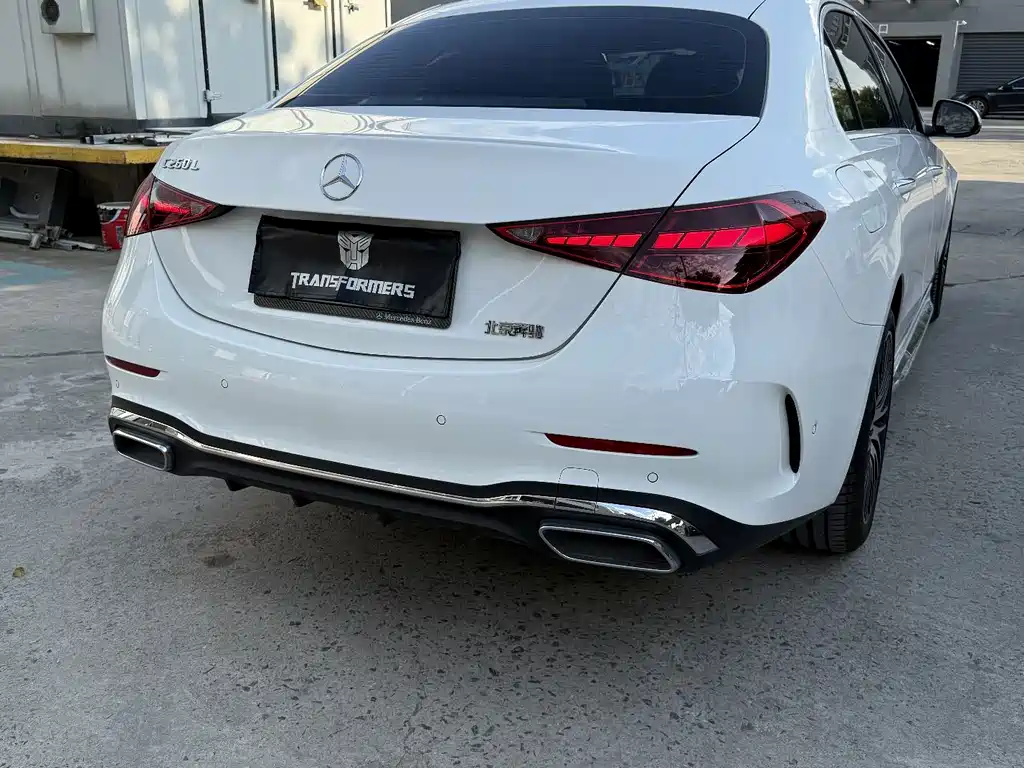 Mercedes-Benz C-Class — миниатюра 8