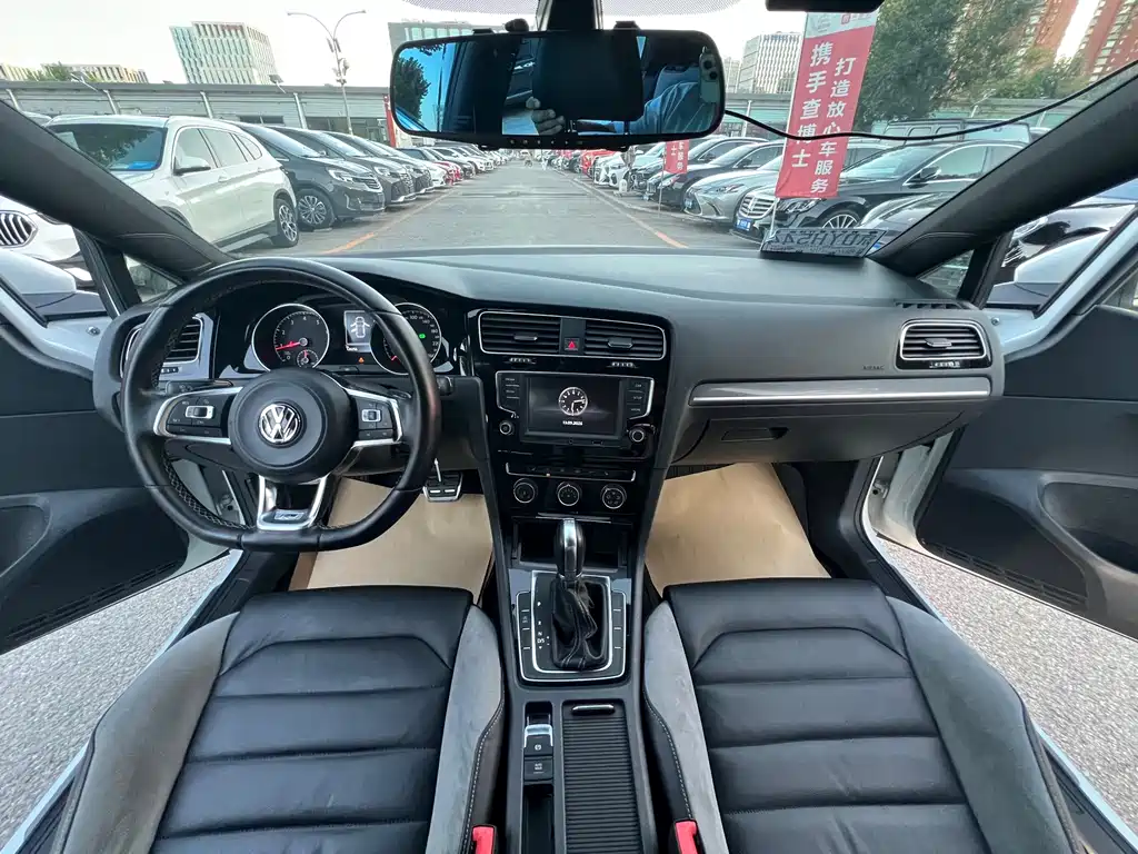 Volkswagen Golf — миниатюра 2
