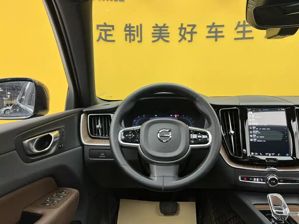 Volvo XC60 — миниатюра 33