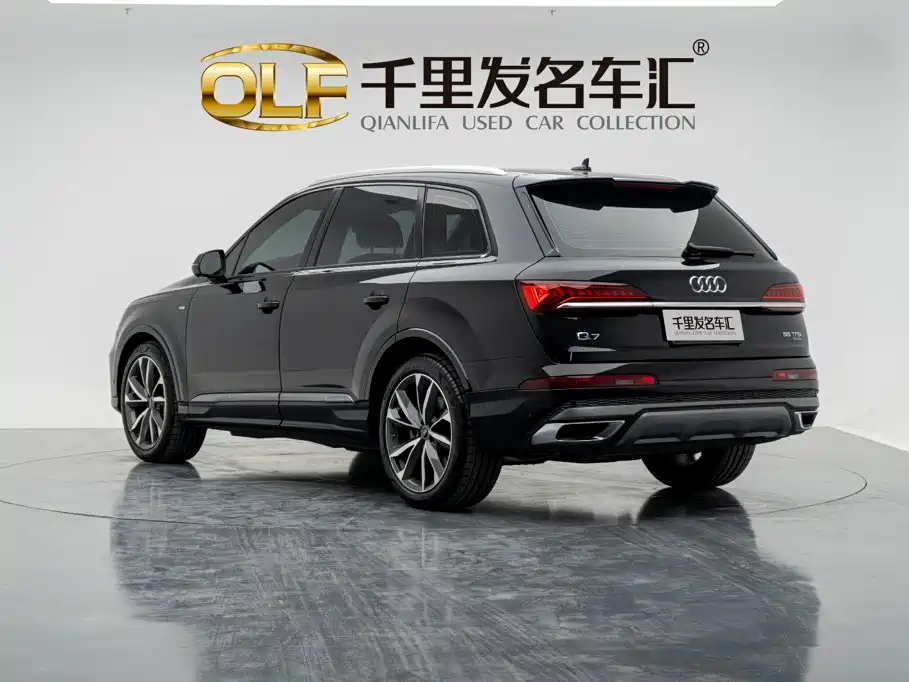 Audi Q7 — миниатюра 8