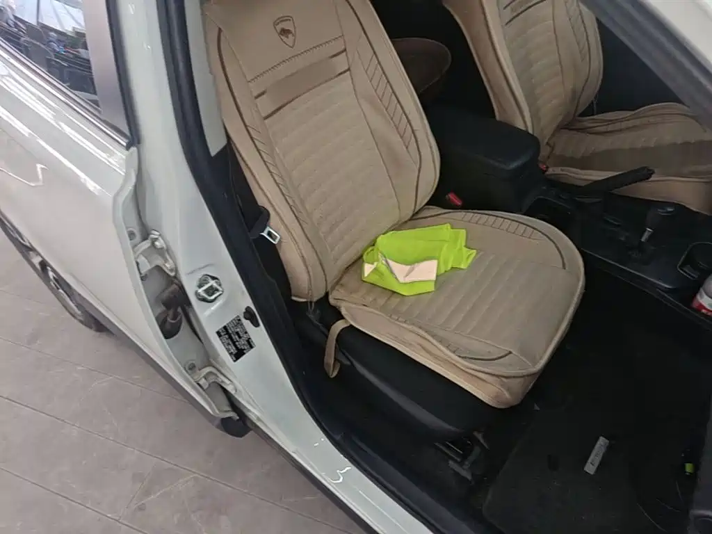 Toyota RAV4 — миниатюра 25