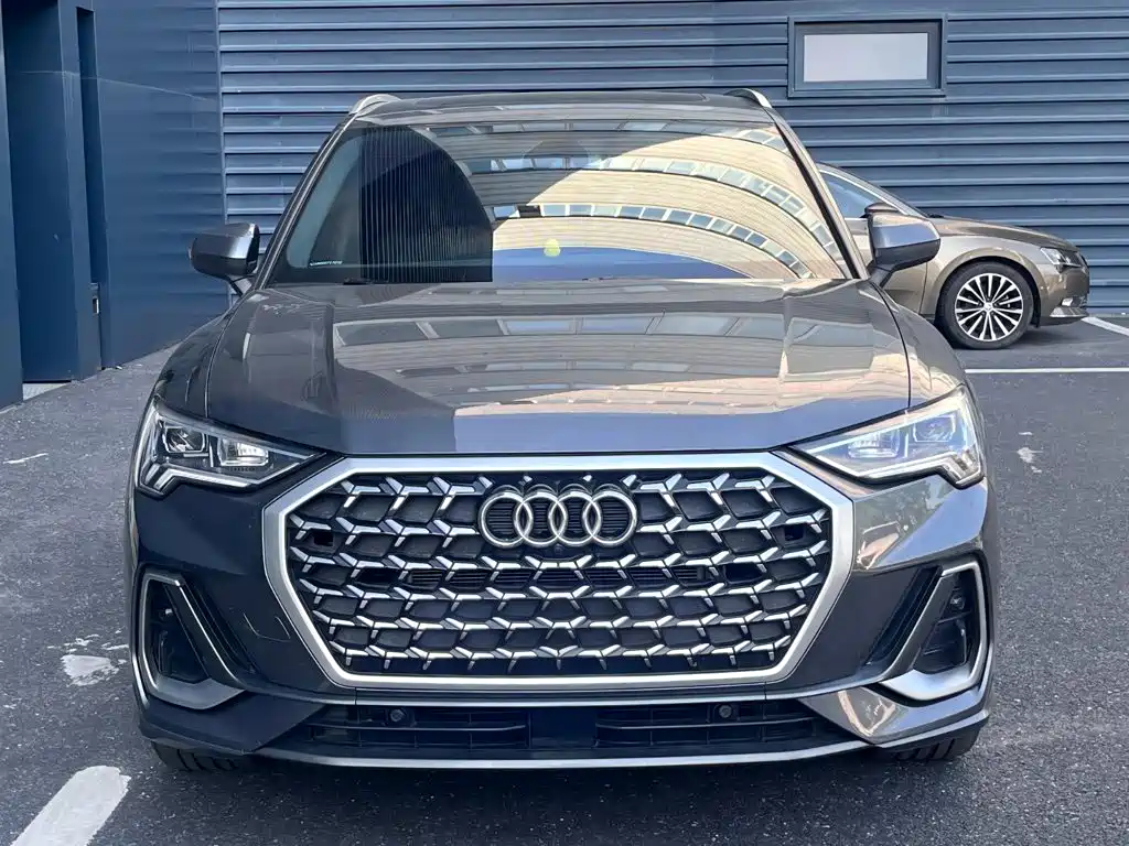 Audi Q3 — миниатюра 2