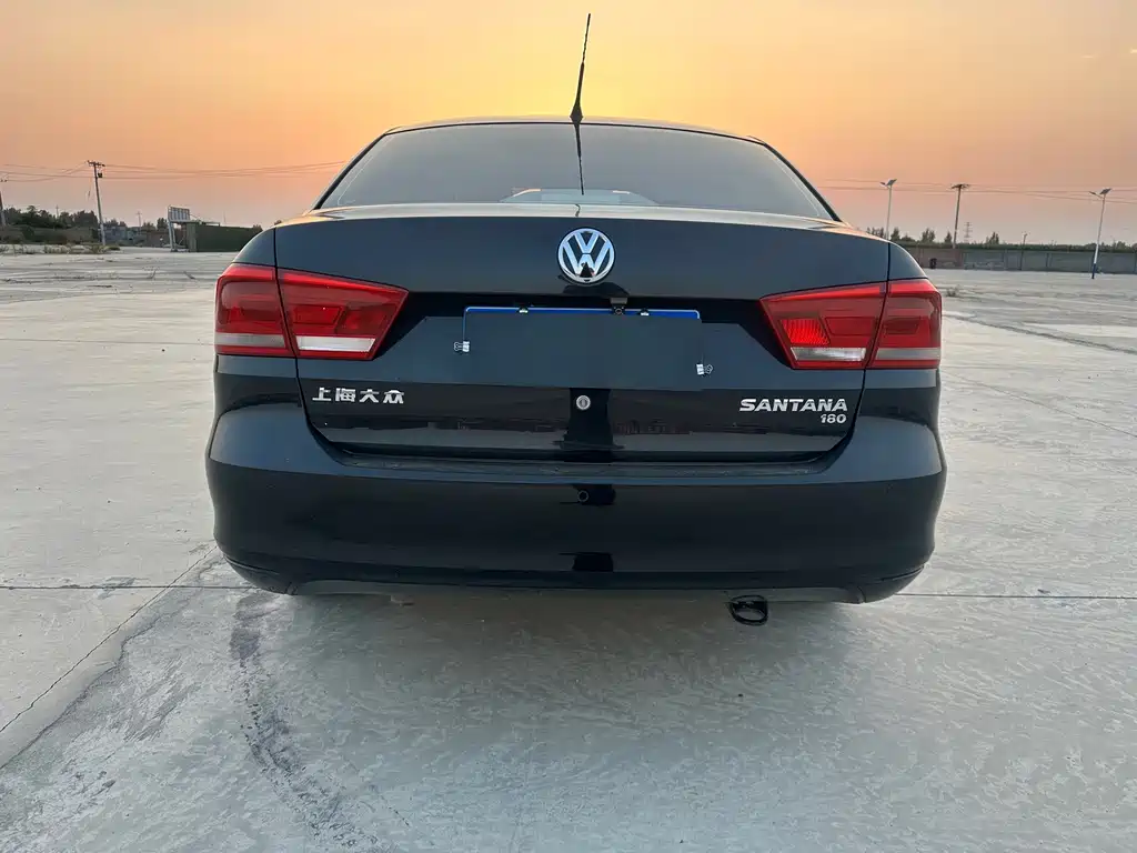 Volkswagen Santana — миниатюра 6