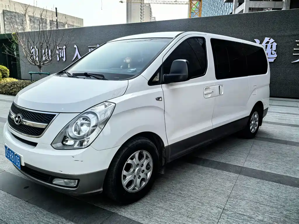 Hyundai H-1 2015