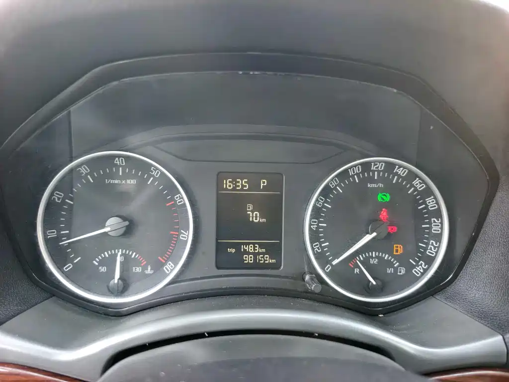 Skoda Octavia 2010 2.0L AT