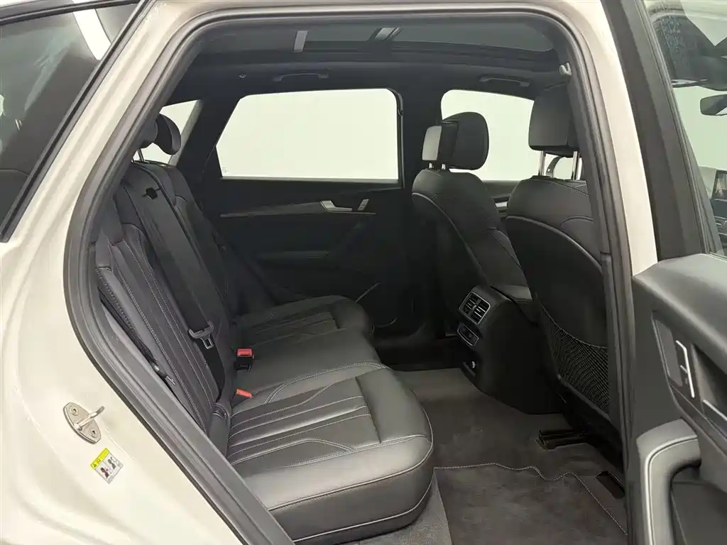 Audi Q5L 2023 40T Luxury