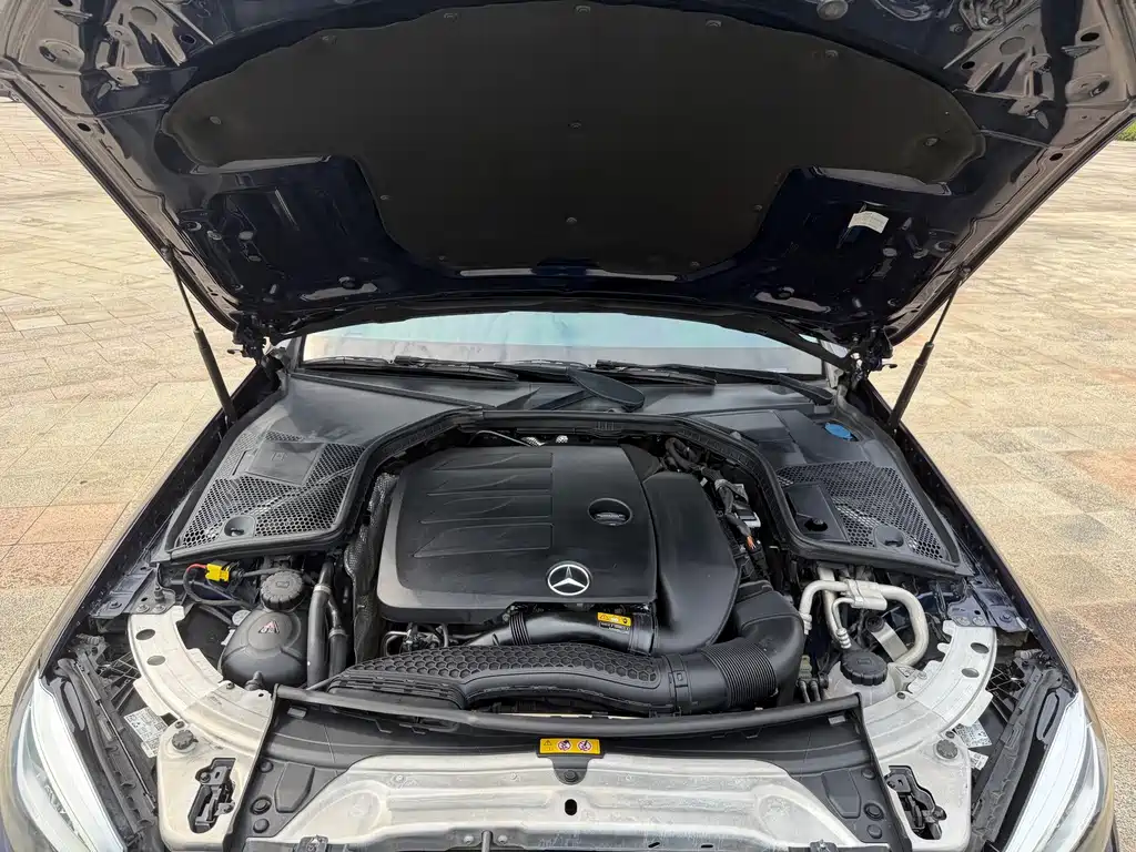Mercedes-Benz C-Class — миниатюра 14