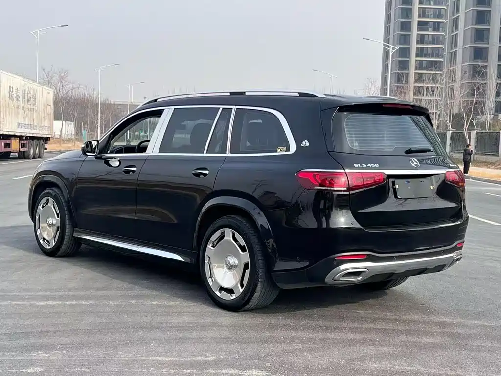 MERCEDES-BENZ GLS