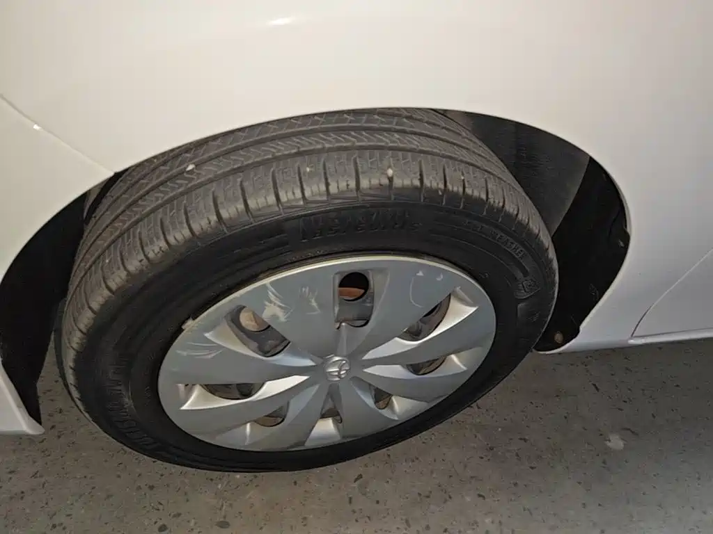 Toyota Yaris L — миниатюра 23