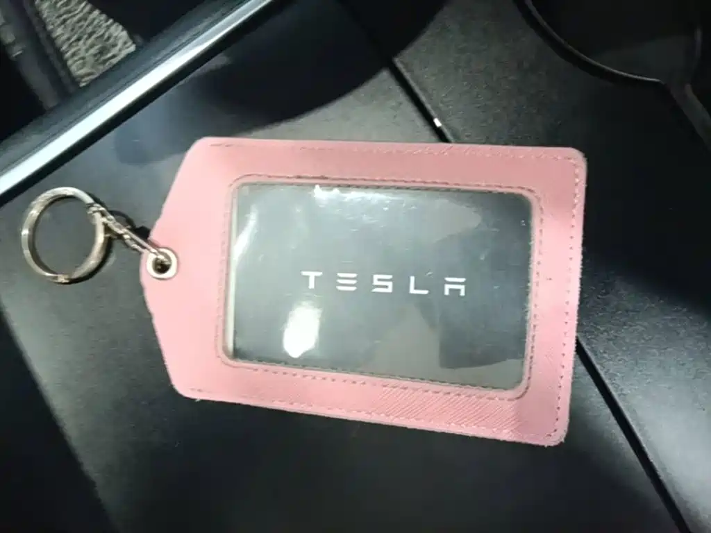 Tesla Model 3 — фотографии объявления, Фото 10