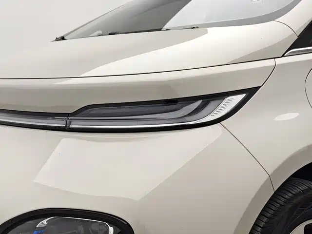 Baojun Yunduo — миниатюра 14