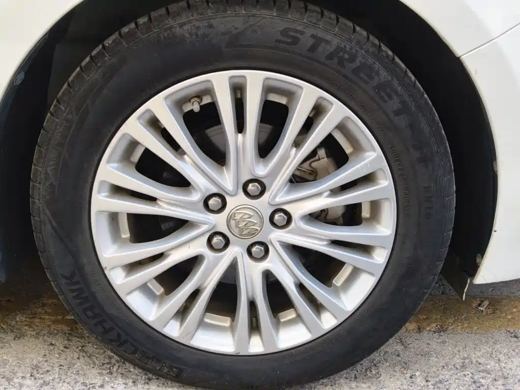 Buick Excelle — миниатюра 8