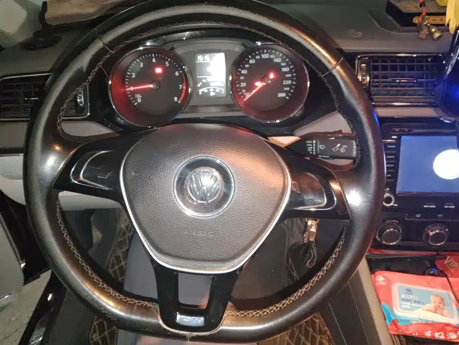 Volkswagen Sagitar — миниатюра 15