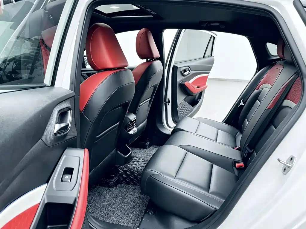 MG MG5 — миниатюра 6