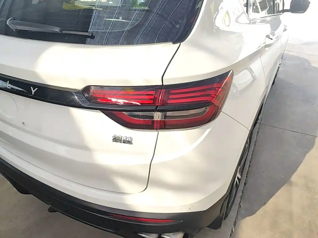 Geely Binyue — миниатюра 8