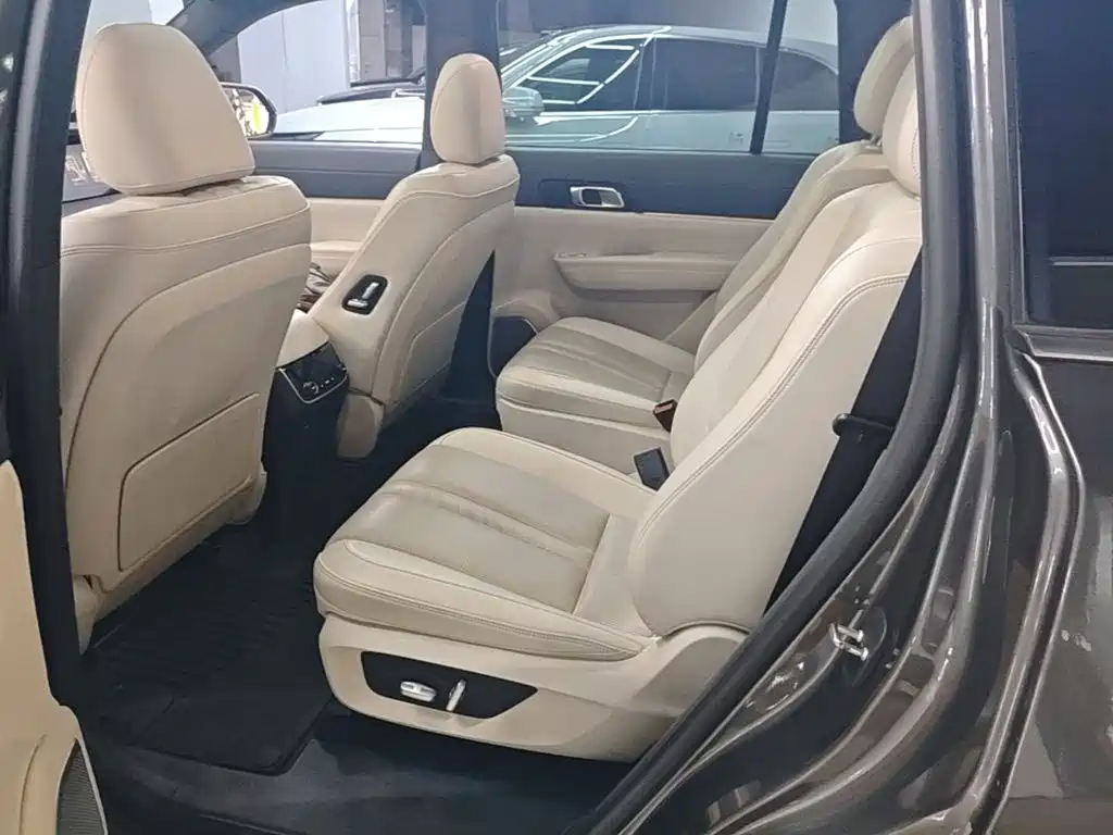 Li Auto Li ONE — миниатюра 17