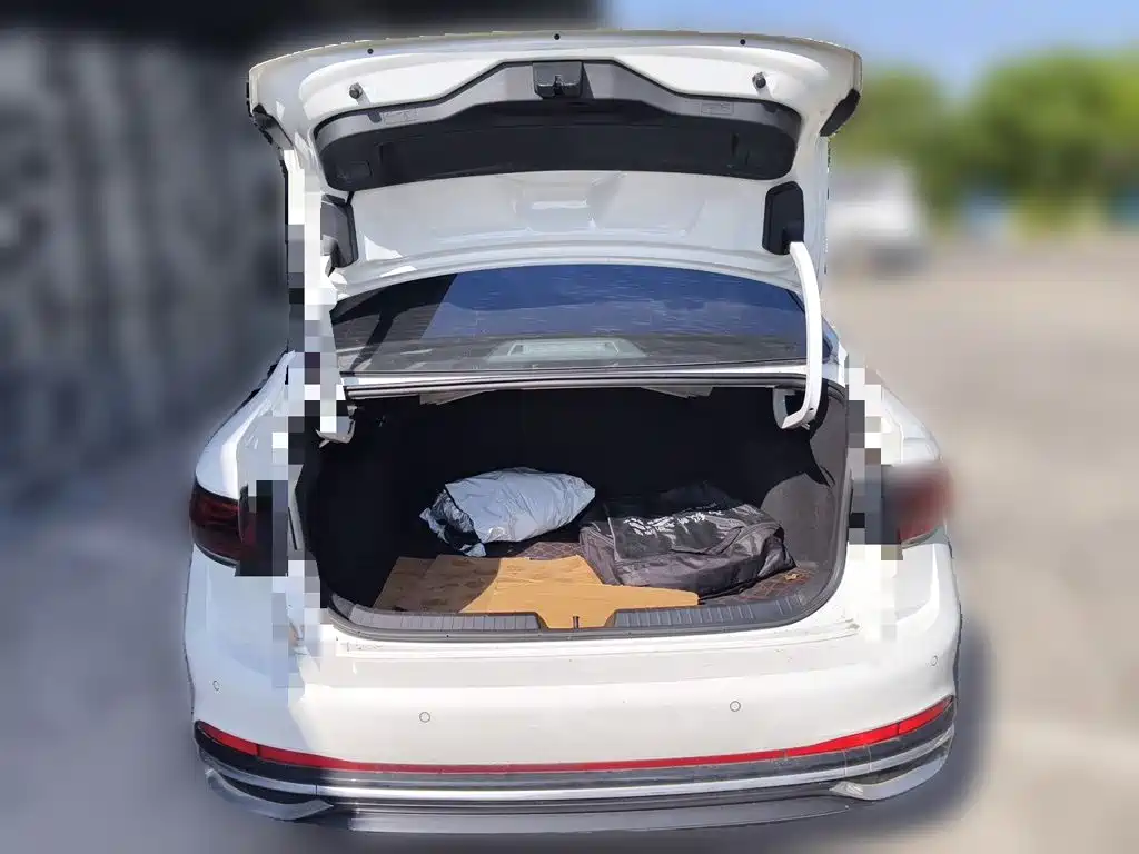 Volkswagen Sagitar — миниатюра 10