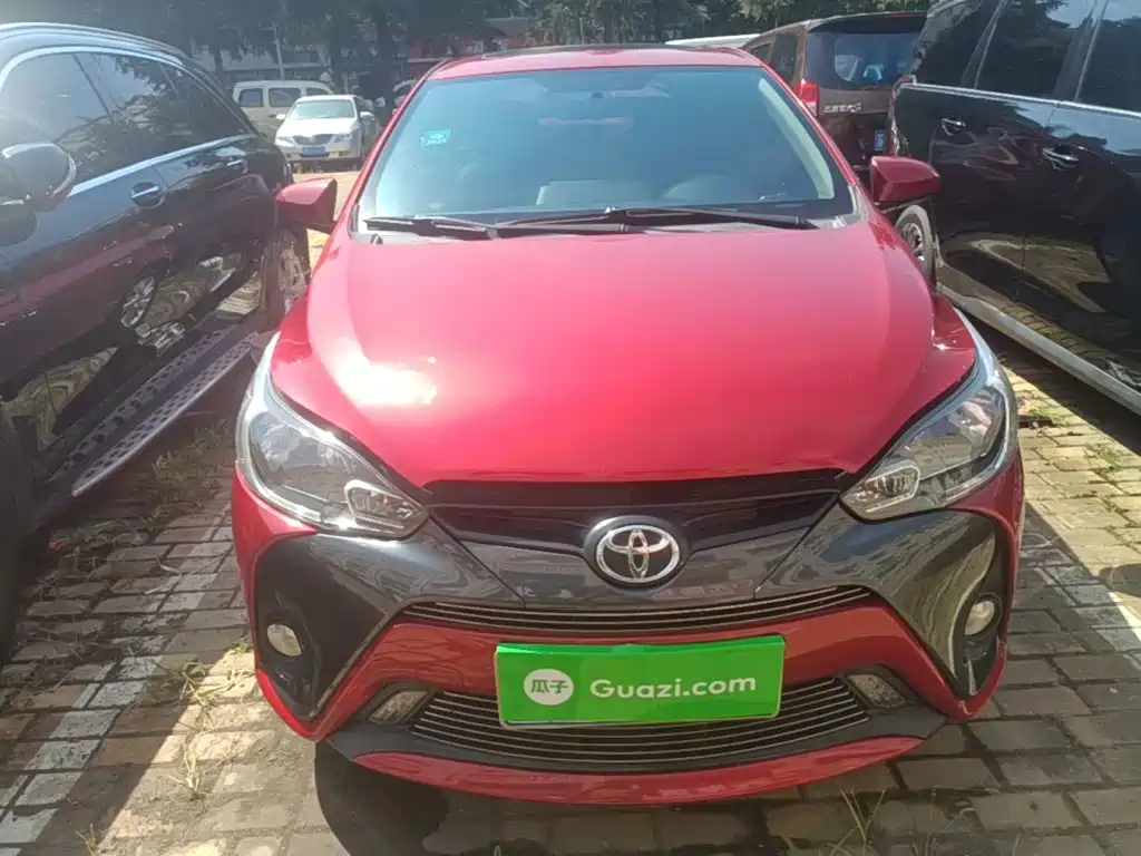 Toyota Yaris L — миниатюра 3