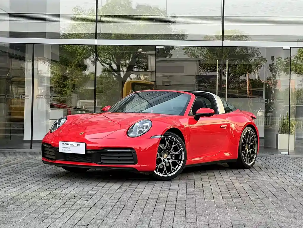 Porsche 911 2023