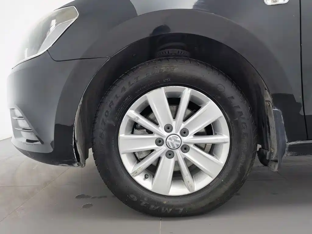 Volkswagen Jetta — миниатюра 17