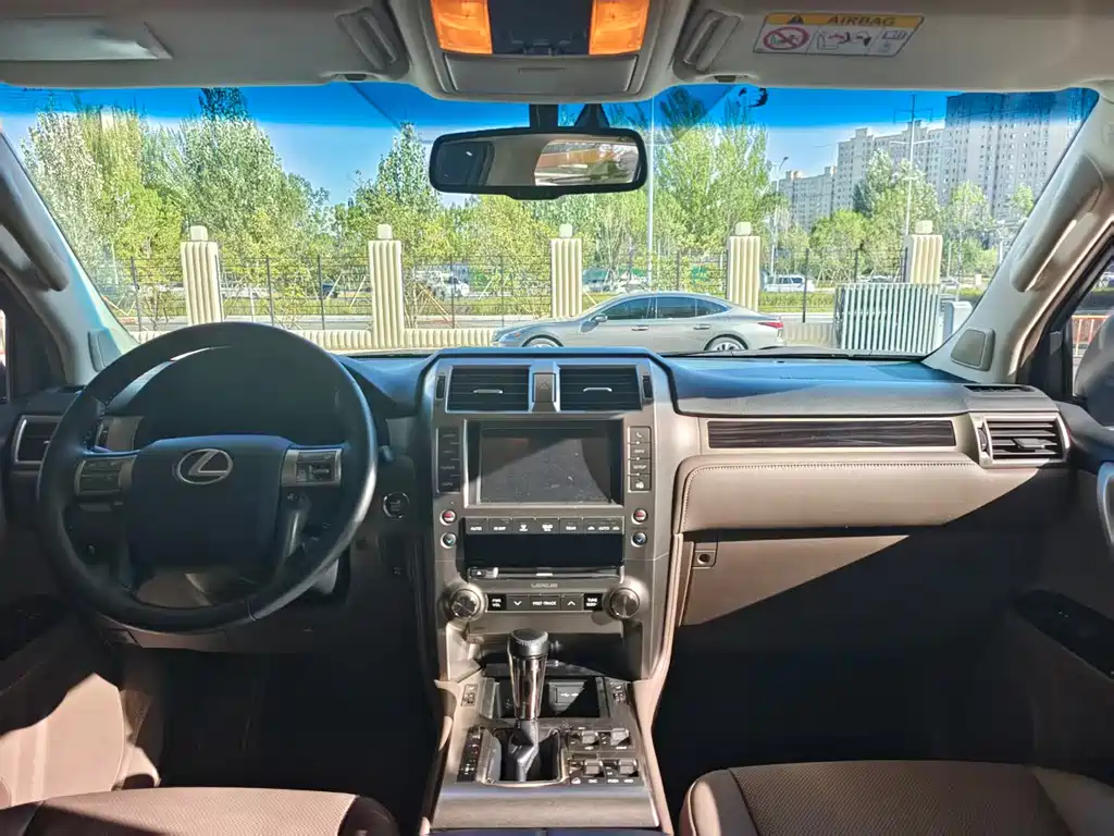 Lexus GX — миниатюра 3