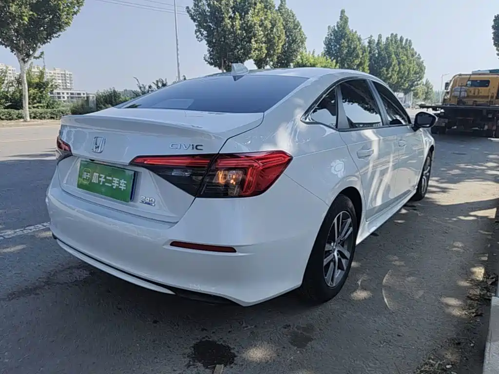 Honda Civic — миниатюра 7