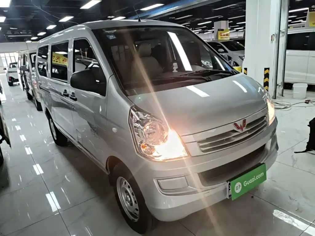 Wuling Rongguang S — миниатюра 4