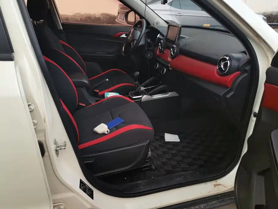 BAIC Senova X35 — миниатюра 8
