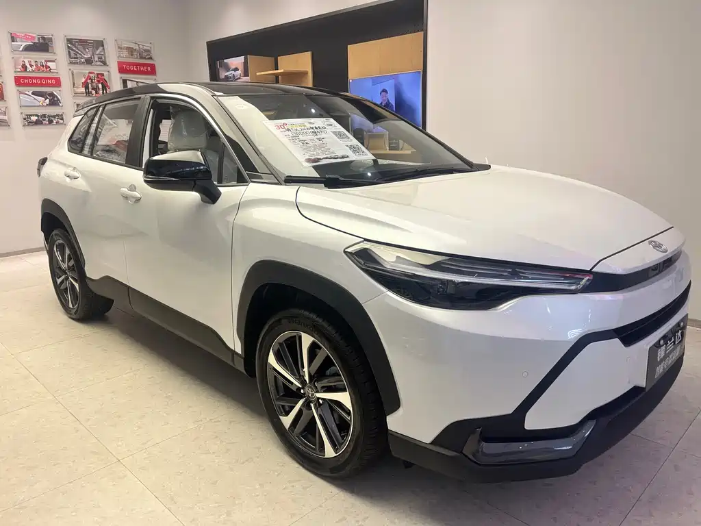 Toyota Frontlander 2026 2.0L Luxury PLUS