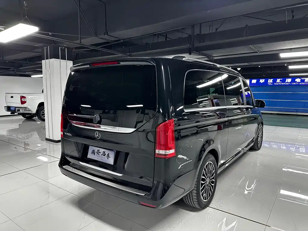 Mercedes-Benz V-Class V 2018 V 260 L Luxury Long Wheelbase V