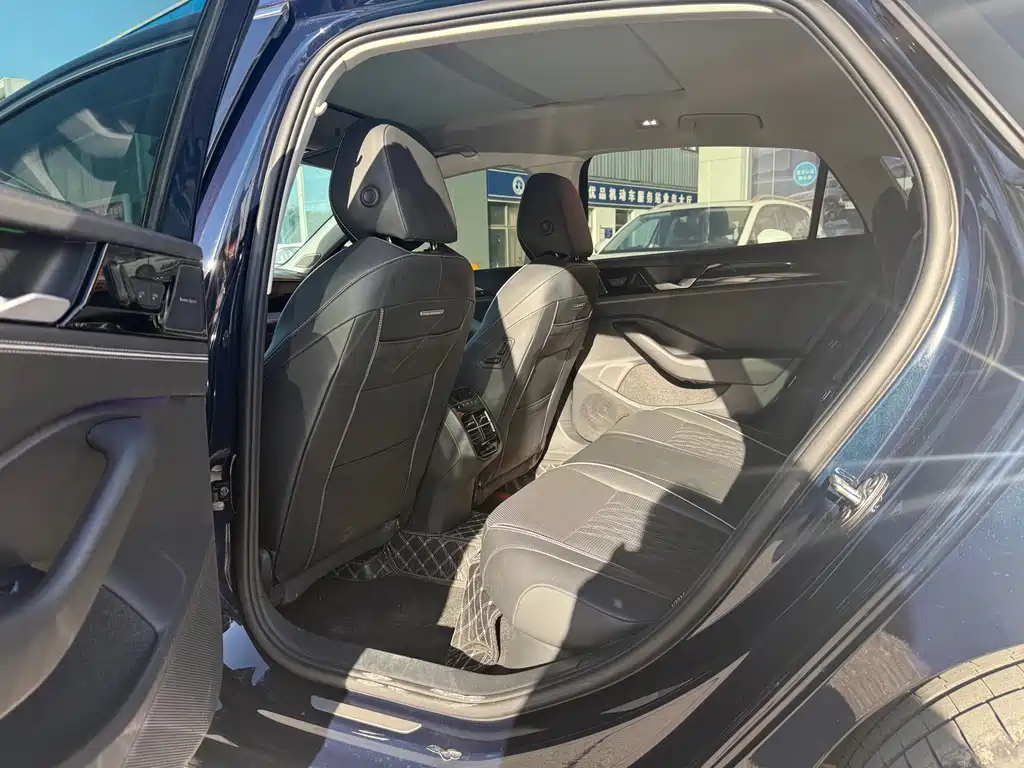 Volkswagen Magotan — миниатюра 7