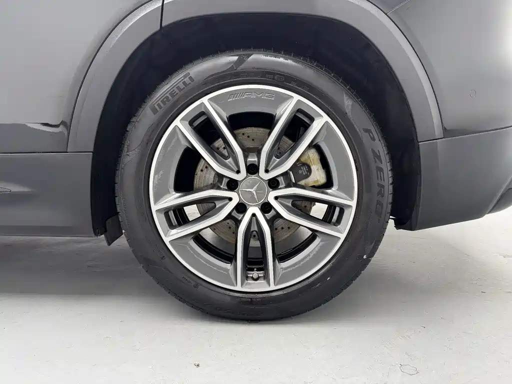 Mercedes-Benz GLB AMG — миниатюра 11