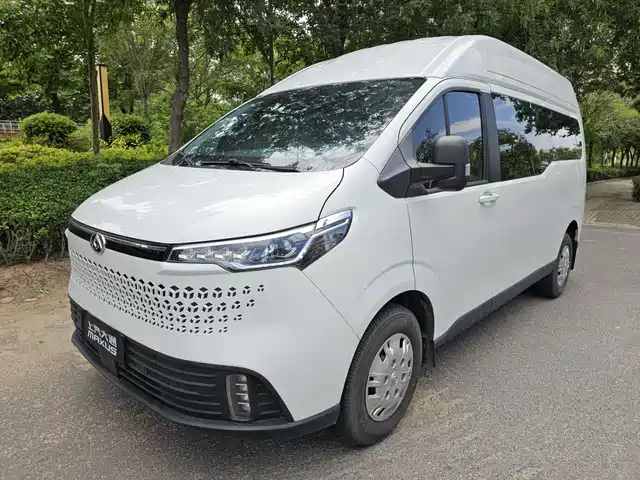Maxus V70 2023