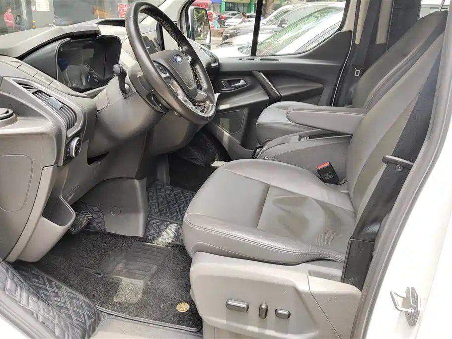 Ford Tourneo 2017 2.0T AT